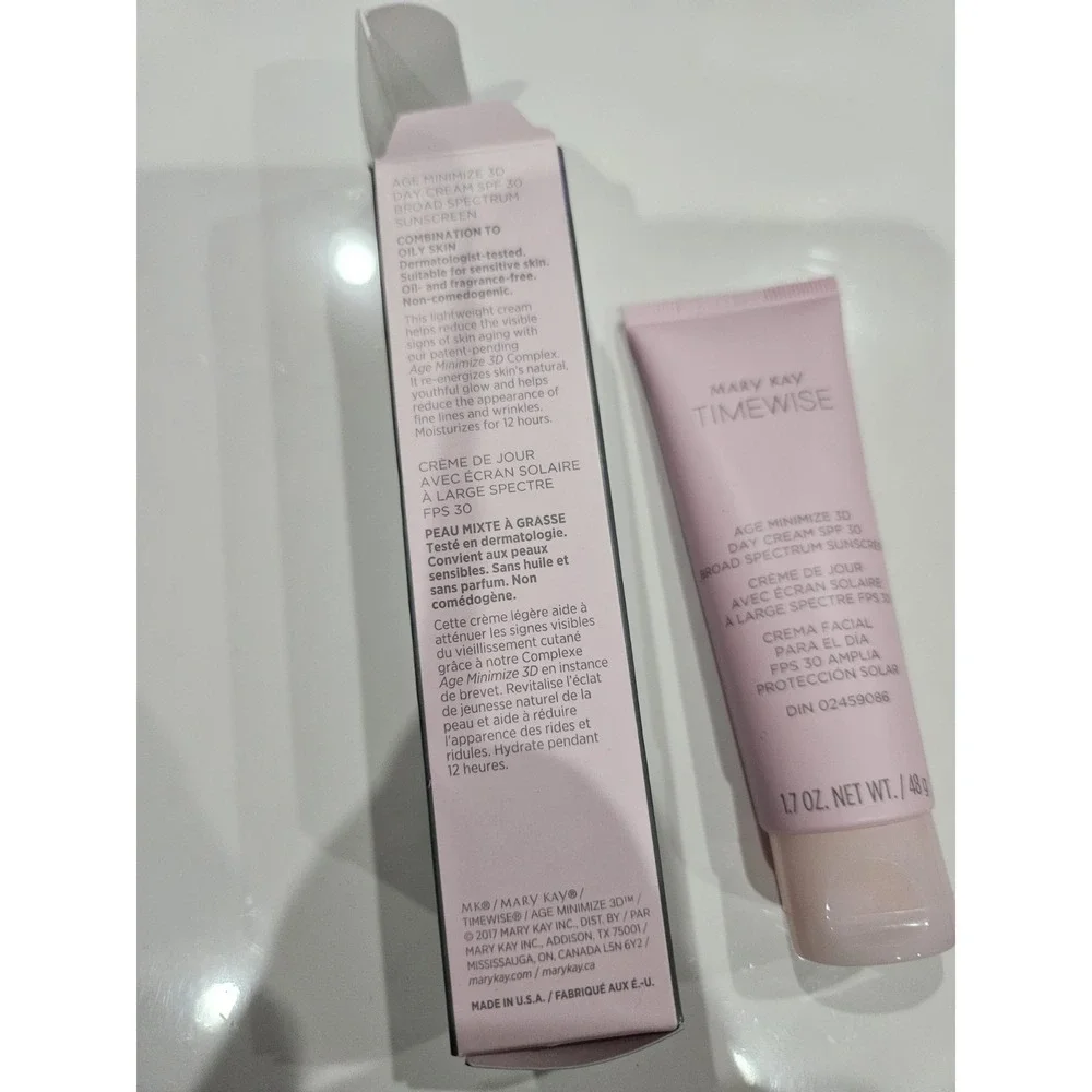 Mary Kay  Timewise Age Minimize 3D Day Cream Spf 30 New Comb To Oily